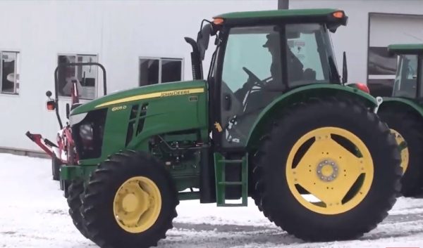 JOHN DEERE 6105D