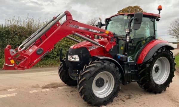 2019 CASE FARMHALL 105C