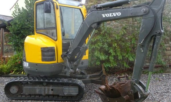 2010 VOLVO ECR28 2.8T DIGGER