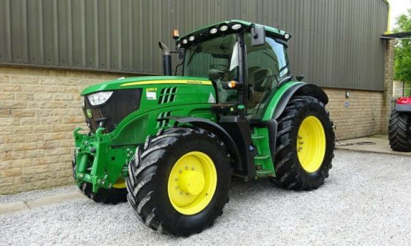 2017 John Deere 6155R