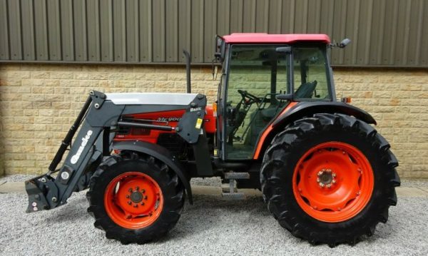 2006 Kubota ME9000 Tractor Loader - Image 2