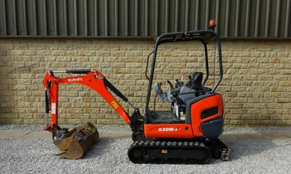 2015 Kubota KX016-4 Digger - Image 2