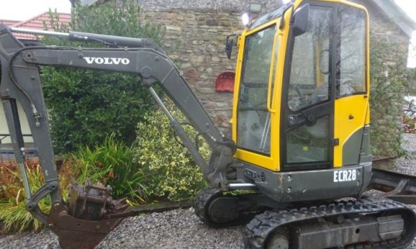 2010 VOLVO ECR28 2.8T DIGGER - Image 2