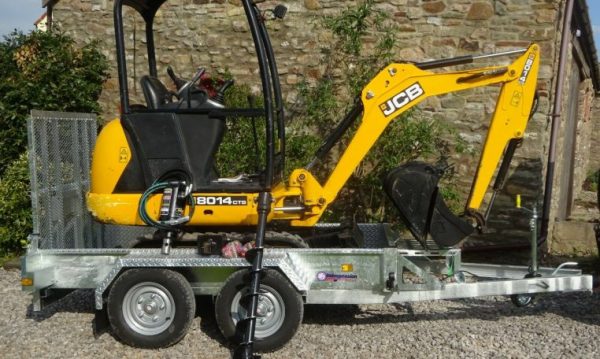 2016 JCB MINI DIGGER 8014 CTS / Trailer / Auger - Image 2