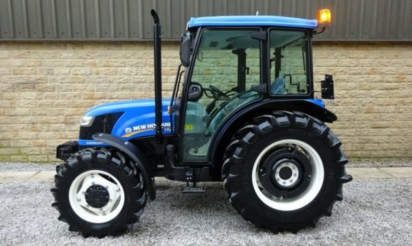 2003 New Holland TT50 4WD - Image 2