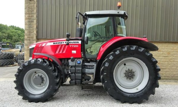 2016 Massey Ferguson 7720 - Image 2