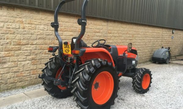 Kubota L3540 Compact Tractor - Image 2