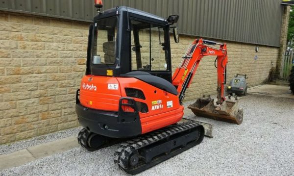 2015 Kubota KX61-3 2.6 ton Digger - Image 3