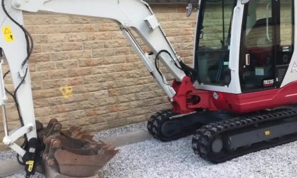 2014 Takeuchi TB235 Digger - Image 3