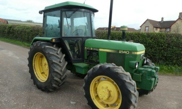 1983 JOHN DEERE 2140 4WD TRACTOR - Image 2