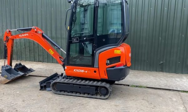 2014 KUBOTA KX016-4 1.6T MINI DIGGER - Image 3