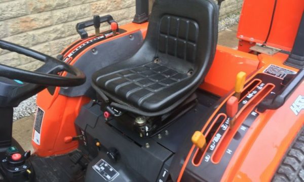 Kubota B2710 Compact Tractor - Image 2